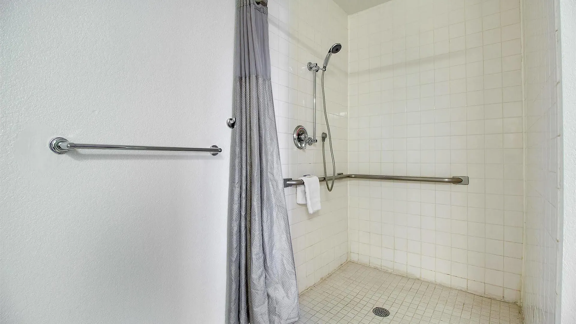 Motel 6-Phoenix, Az - East 2*, فينيكس الولايات المتحدة الأمريكية