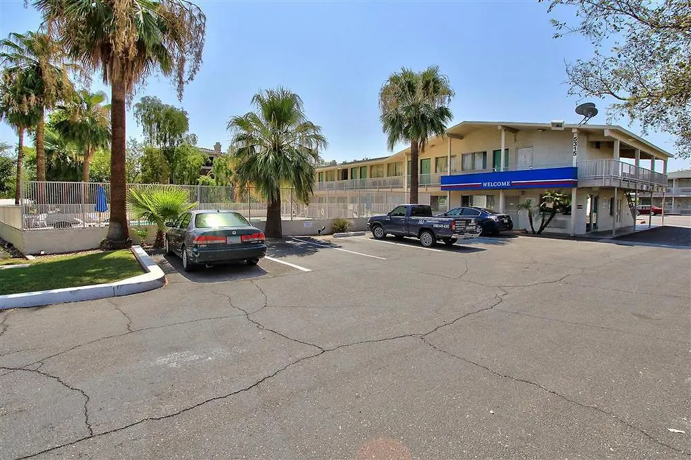 Motel 6-Phoenix, Az - East فندق فينيكس