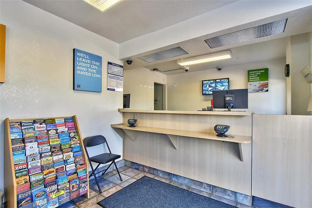 Motel 6-Phoenix, Az - East فندق
